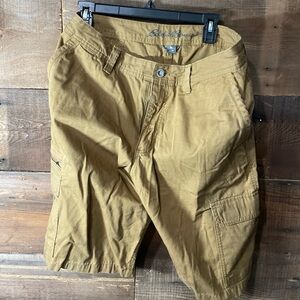 Eddie Bauer NWOT 33 Men’s Shorts Cargo